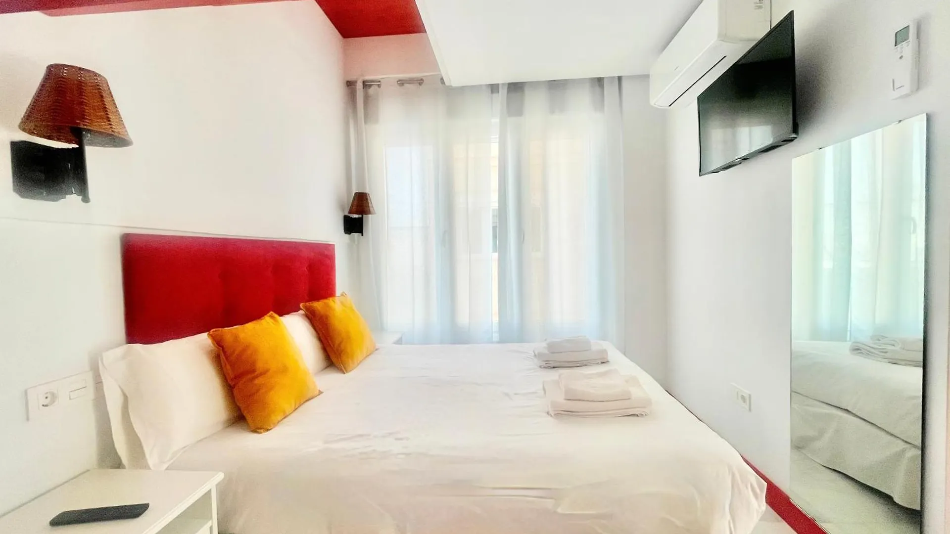 Apartment Philippe'S Home Triana Con Terraza Seville